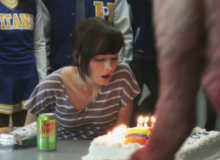 blowing-out-her-cake_440x320.JPG